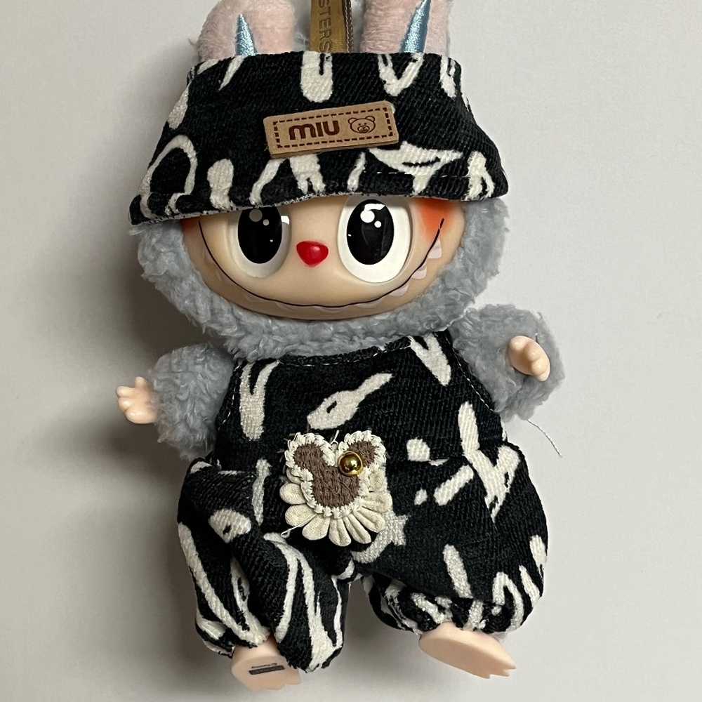 Labubu Designer Bucket Hat Outfit Black White 2 Piece Set Clothing Jumper